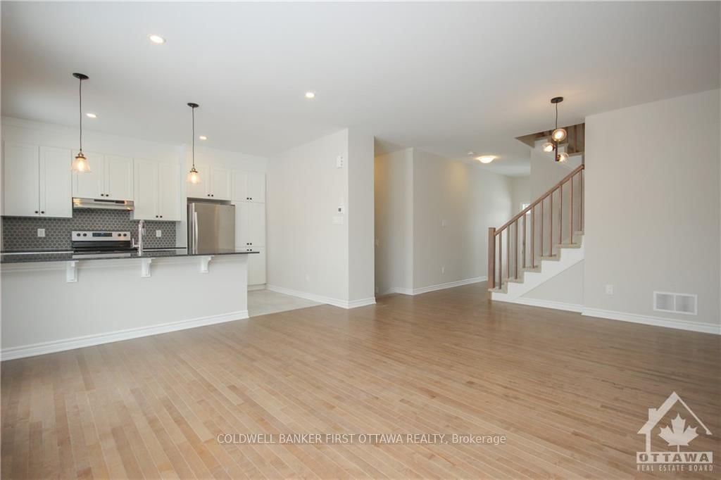 72 FOCALITY Crescent • Ottawa, ON photo 9