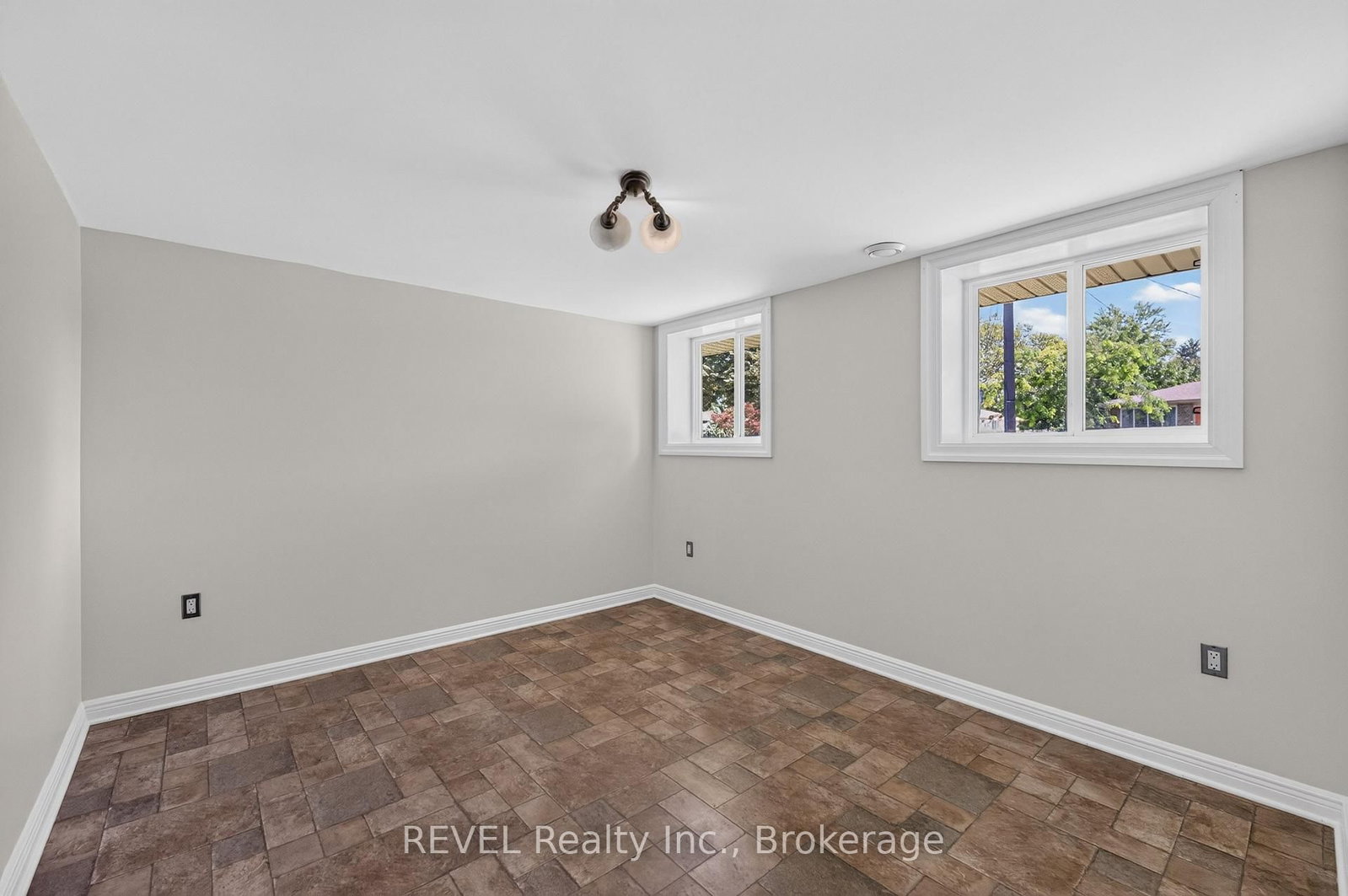 17 RAMSEY Street • St. Catharines, ON photo 21