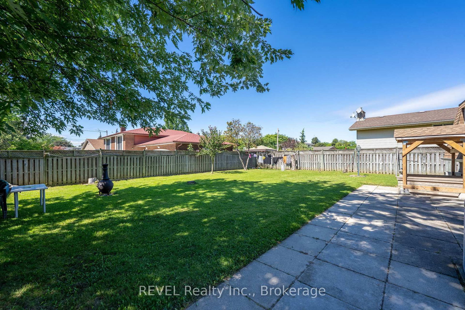 17 RAMSEY Street • St. Catharines, ON photo 33