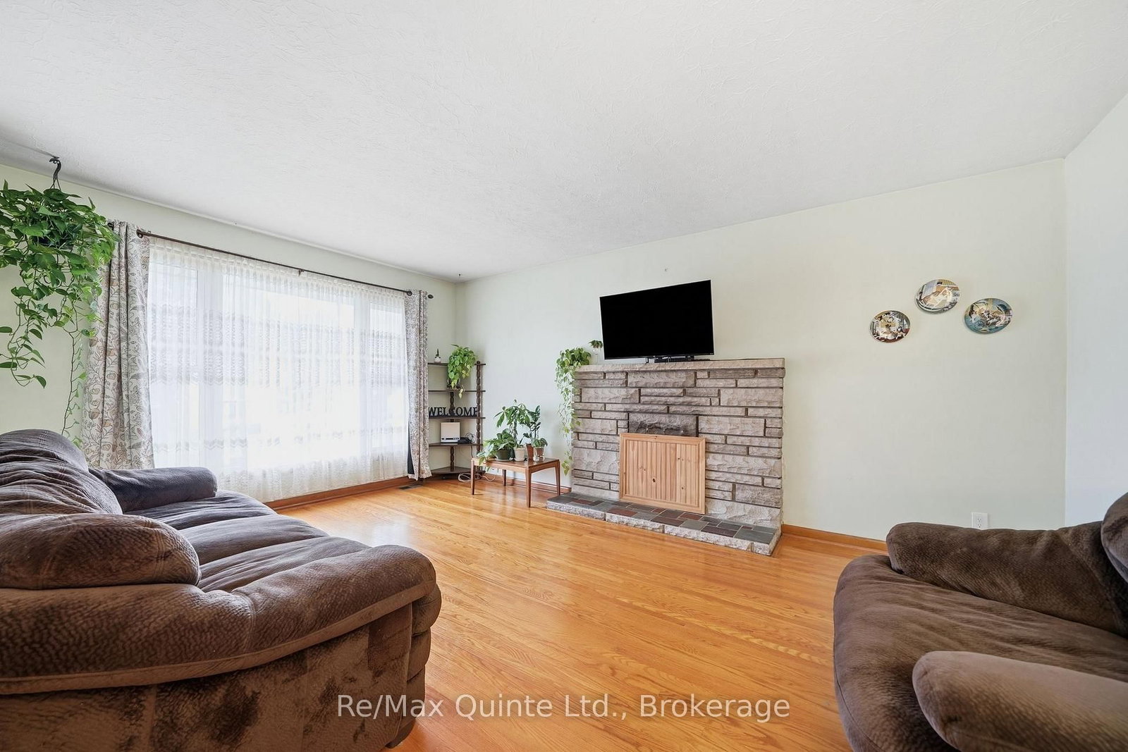 87 Orchard Drive • Belleville, ON photo 4