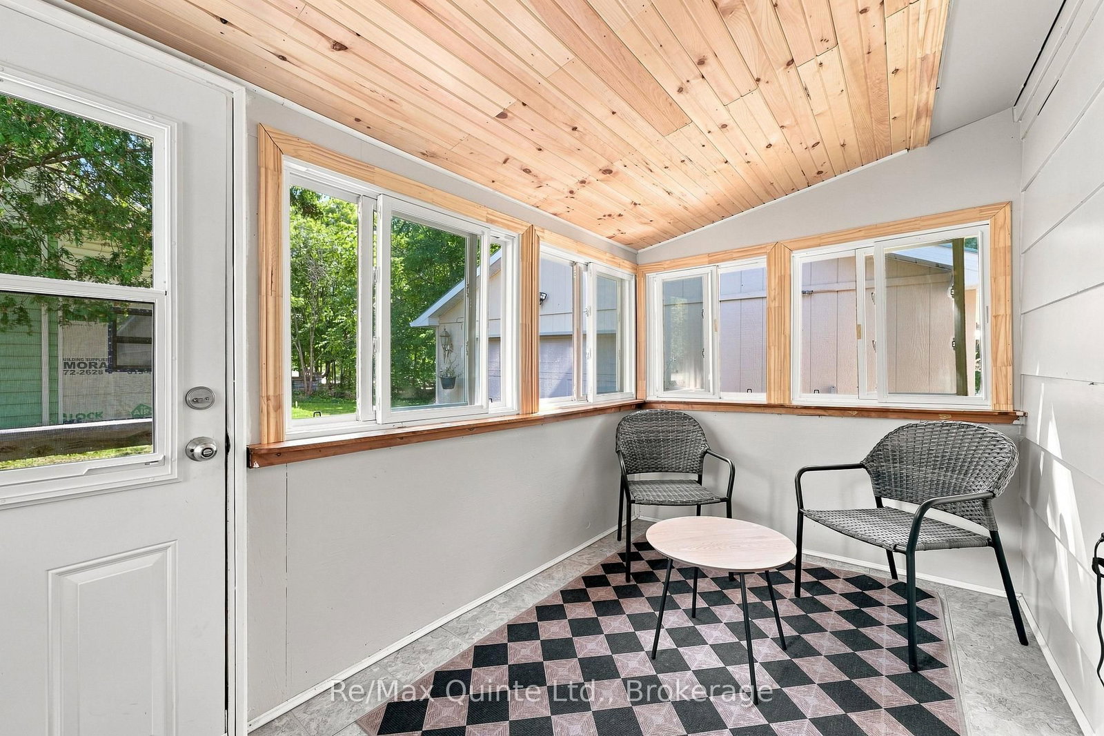 38 Madoc Street • Limoges, ON photo 6