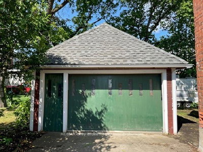 1348 5th Avenue W • Owen Sound, ON photo 2