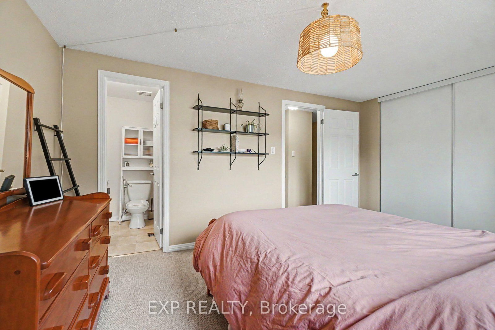 2030 Kelden Crescent • #35 • Ottawa, ON photo 21