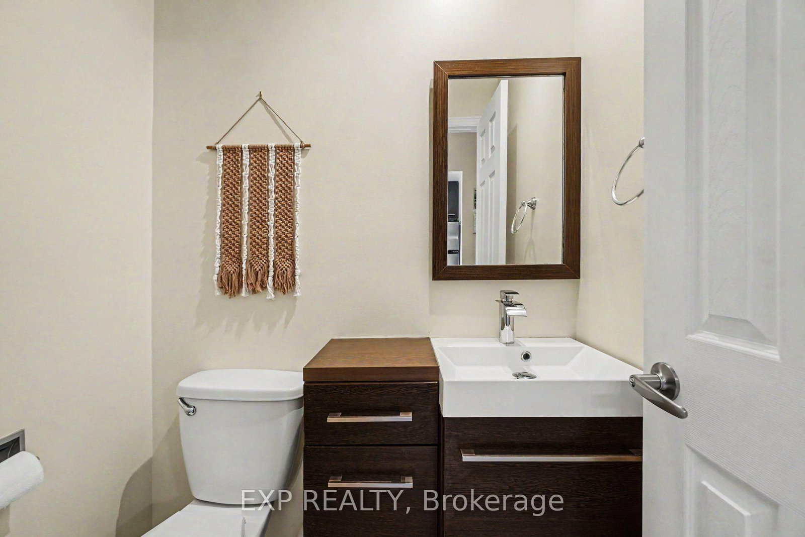 2030 Kelden Crescent • #35 • Ottawa, ON photo 4