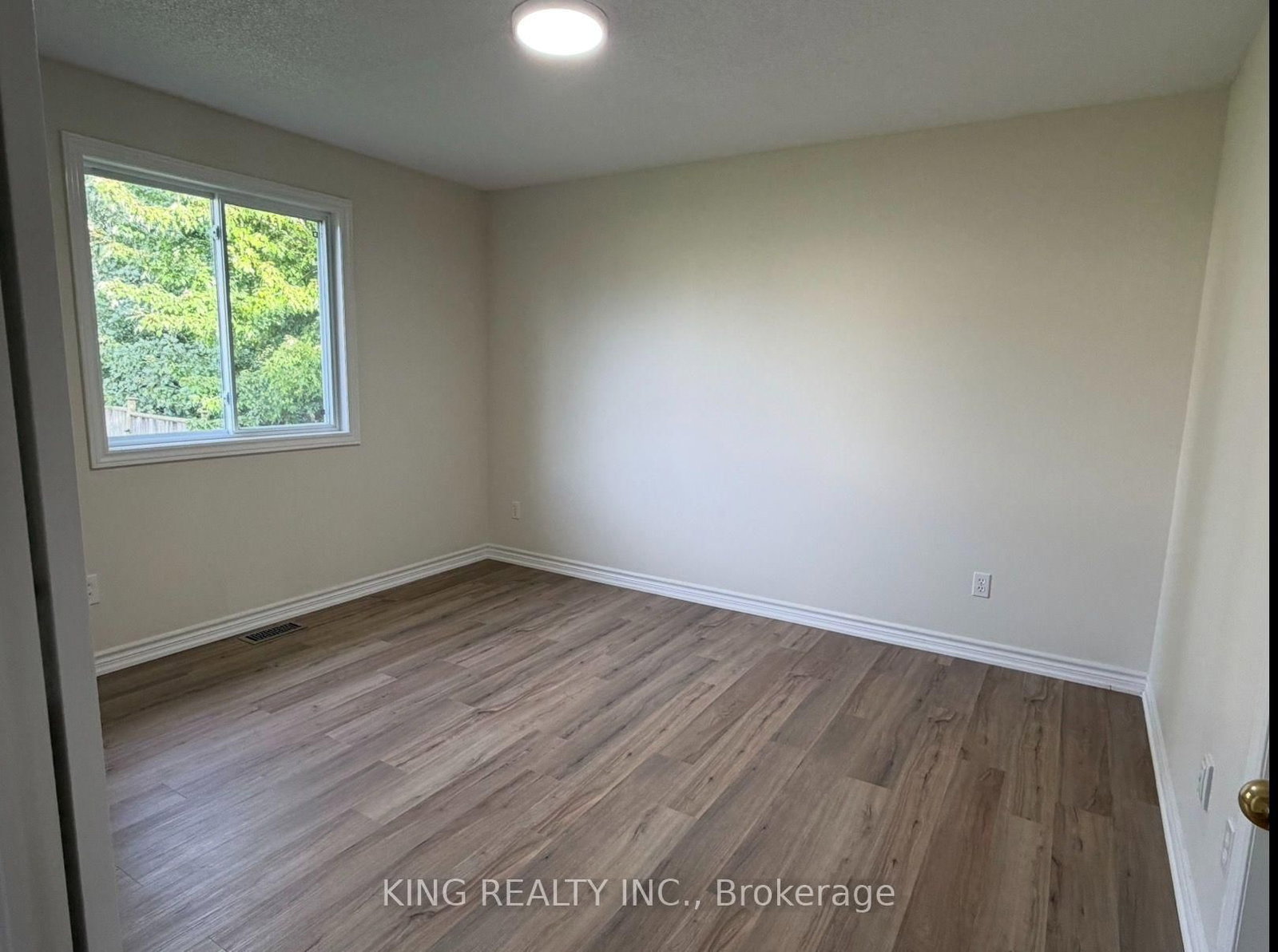 1671 Benjamin Drive • London East, ON photo 13