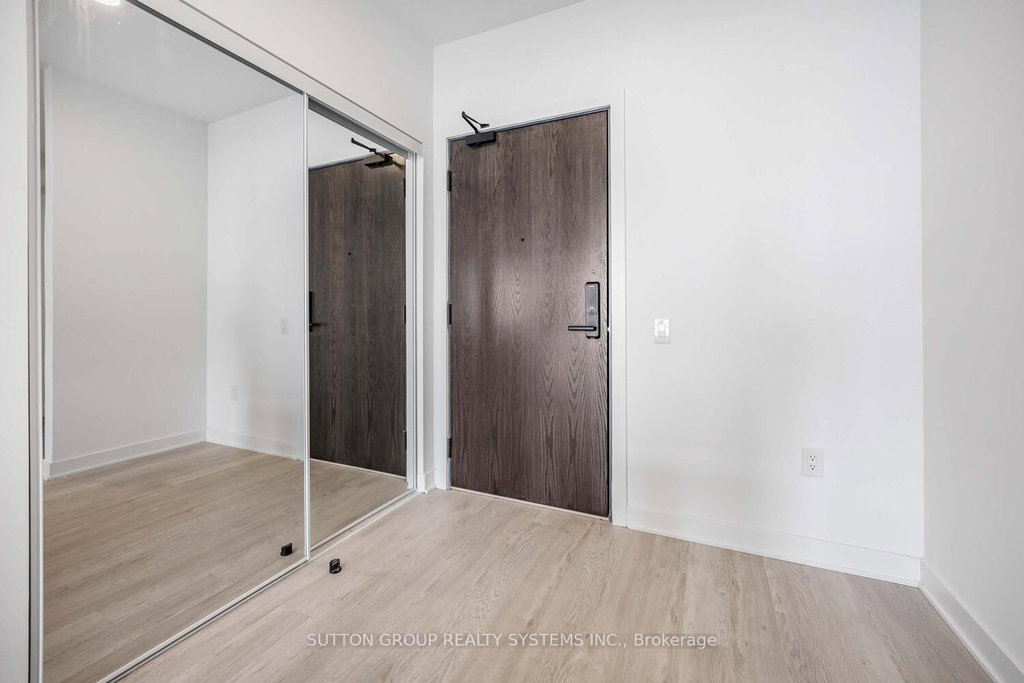 911 - 2782 Barton Street E 4