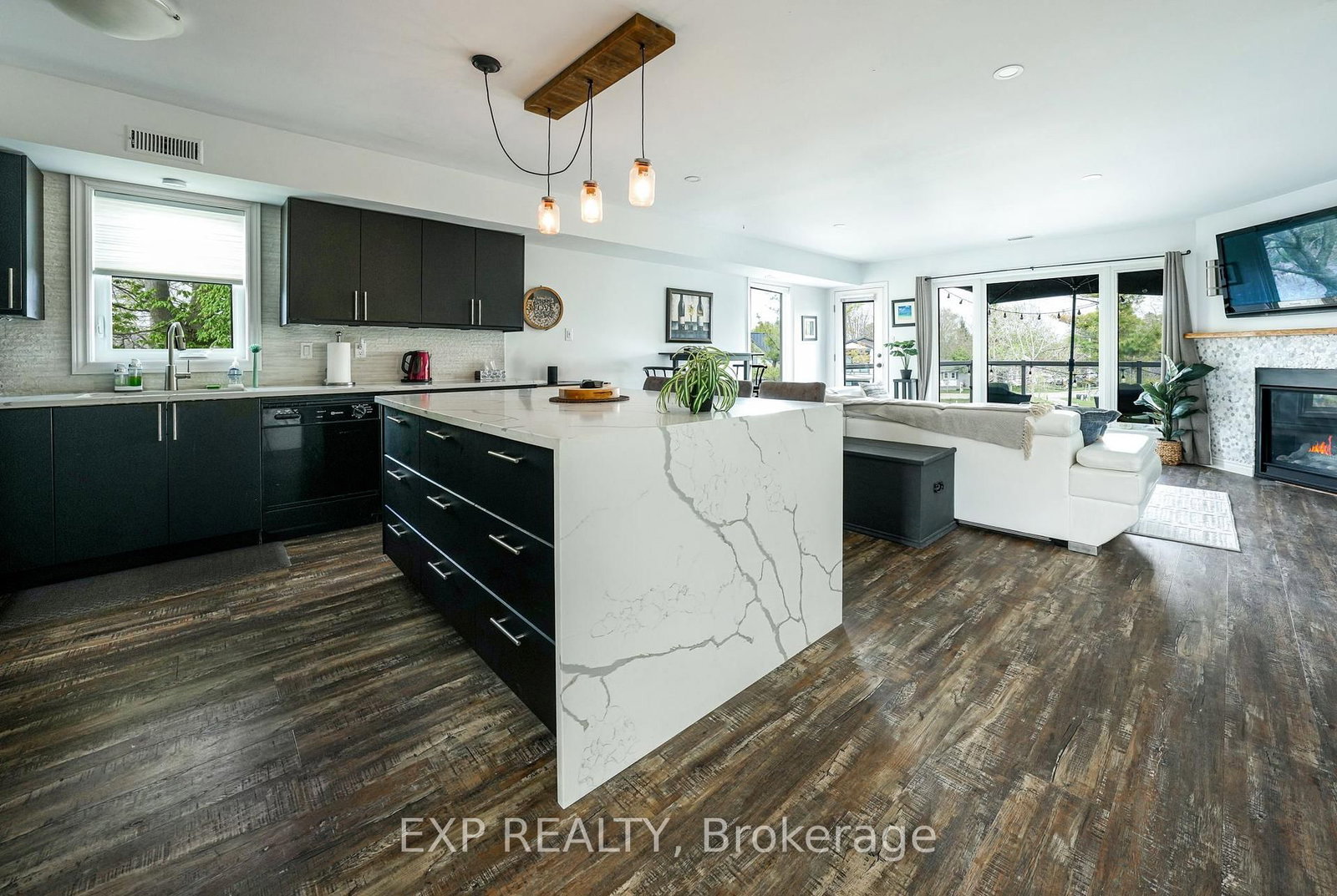 40 Ontario Street S • #4 • Lambton Shores, ON photo 11