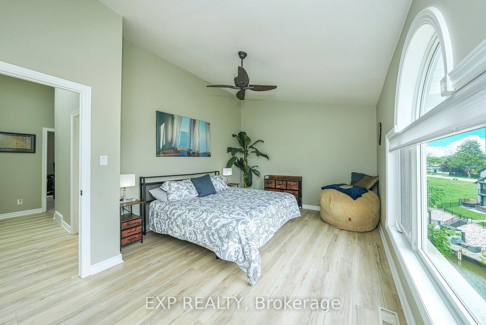 40 Ontario Street S • #4 • Lambton Shores, ON photo 27