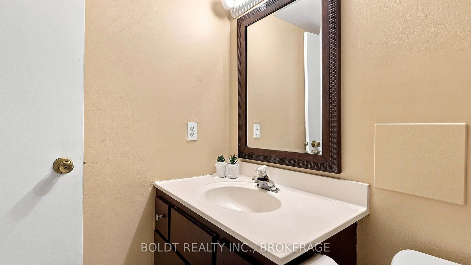 6 Westlake Lane • #110 • St. Catharines, ON photo 19
