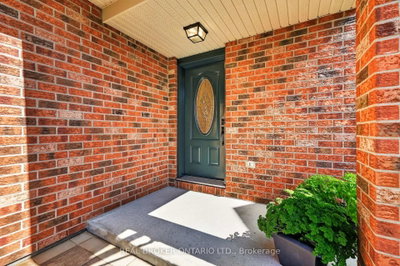 140 Montana Way • Ottawa, ON photo 3