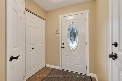 140 Montana Way • Ottawa, ON photo 4