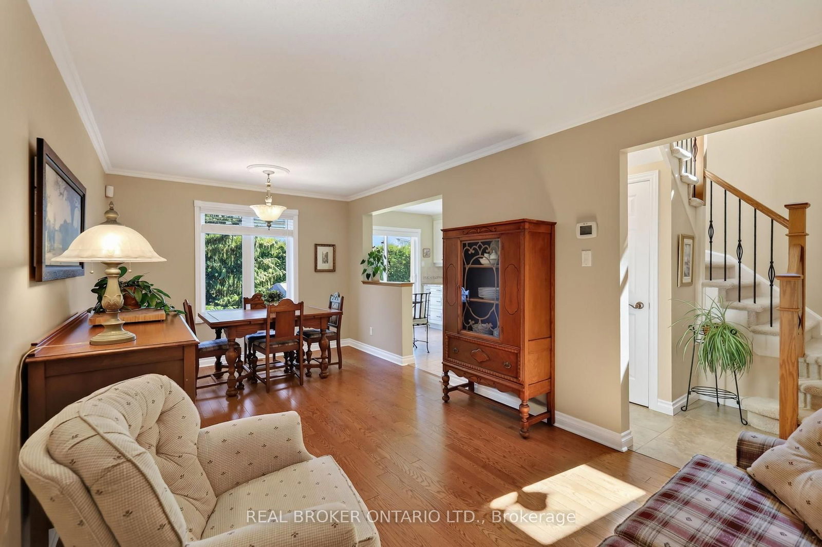 140 Montana Way • Ottawa, ON photo 7