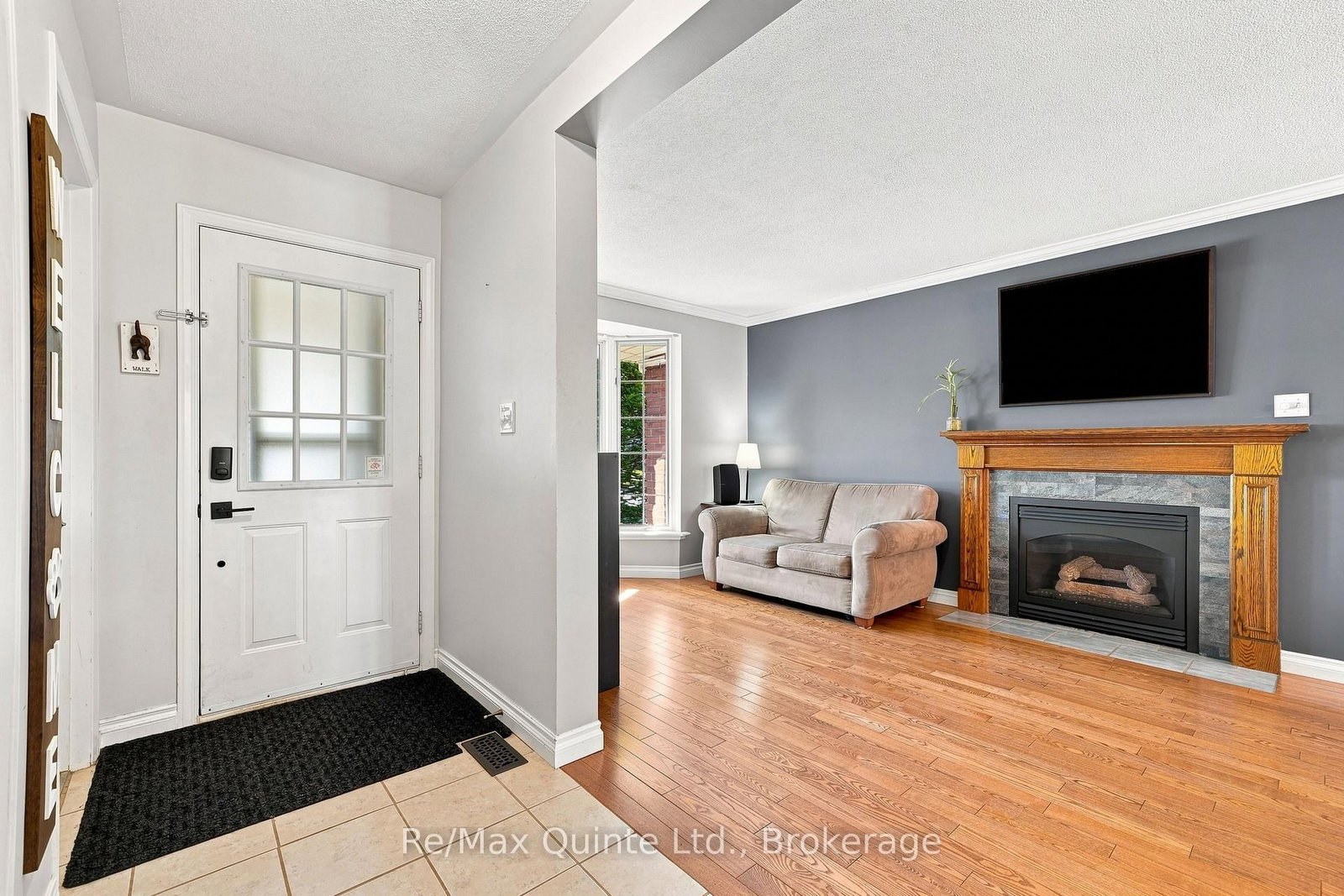 37 Bogart Crescent • Belleville, ON photo 5