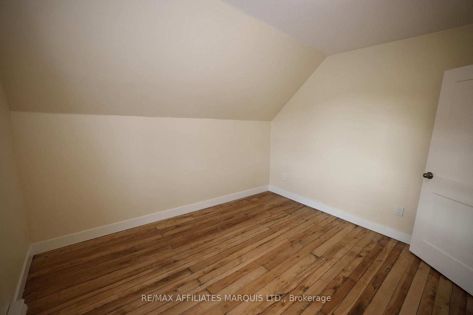 56 Marlborough Street • North Glengarry, ON photo 19