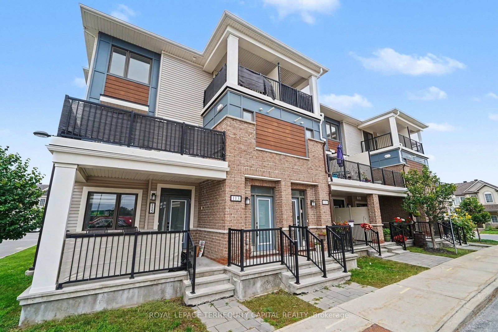 113 WALLEYE Private • Ottawa, ON photo 2