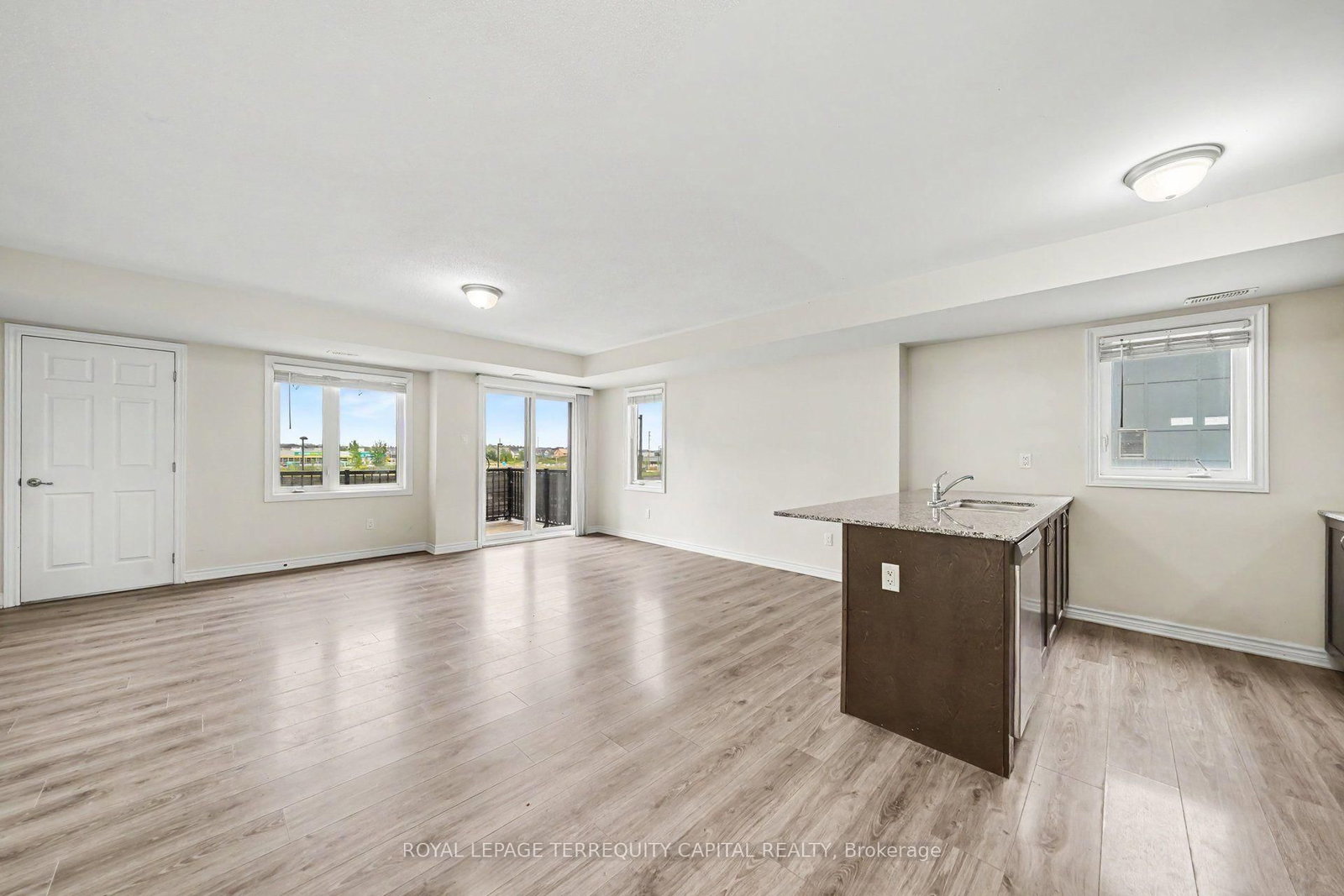 113 WALLEYE Private • Ottawa, ON photo 5