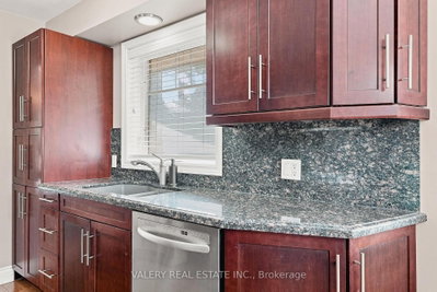 456 Lorindale Street • Waterloo, ON photo 9