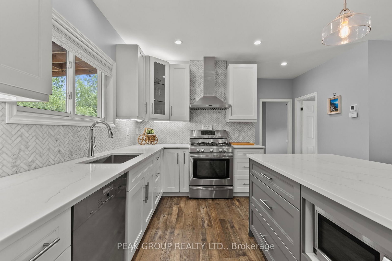 19 Bosnich Avenue • Welland, ON photo 11