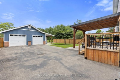 19 Bosnich Avenue • Welland, ON photo 2