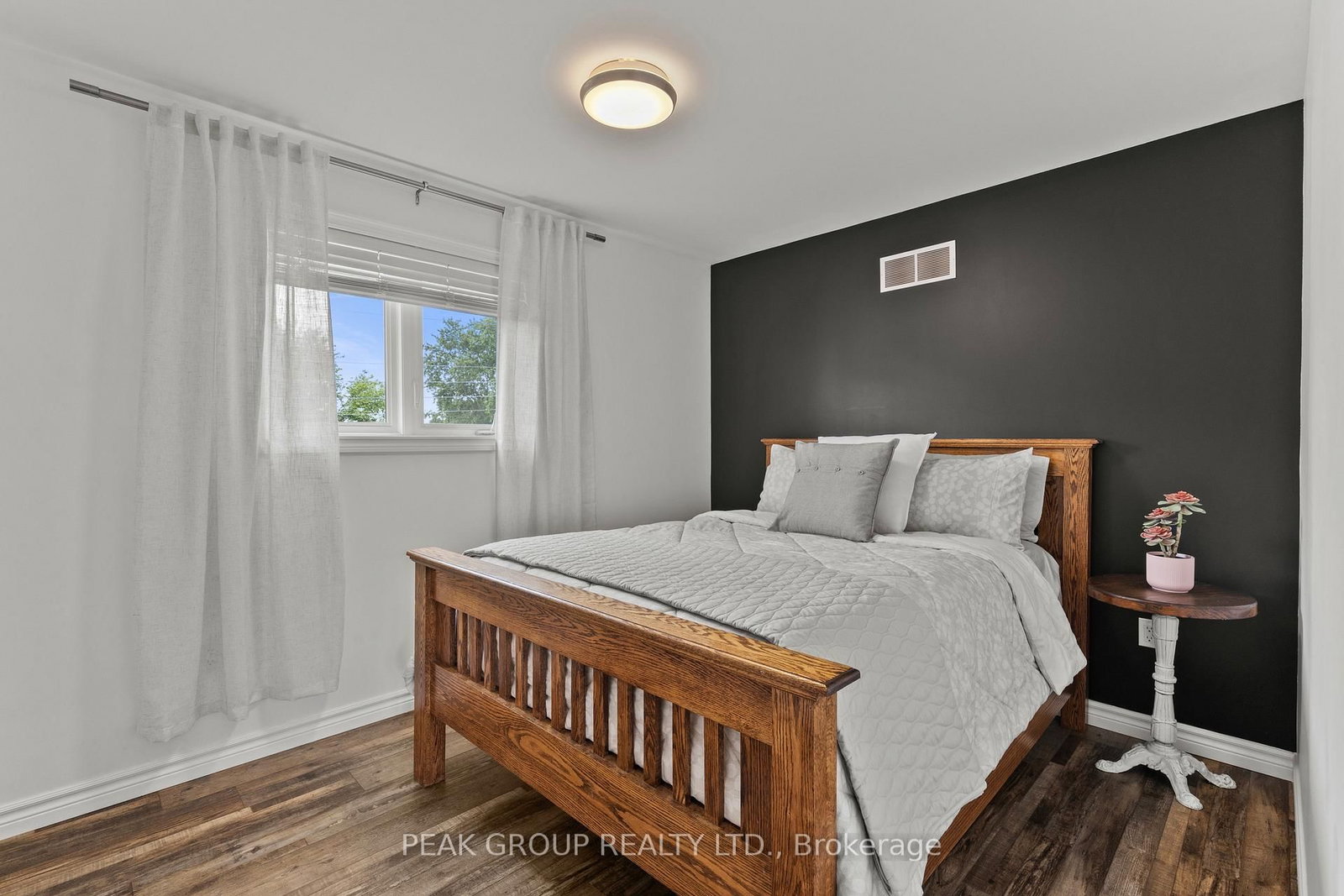19 Bosnich Avenue • Welland, ON photo 22