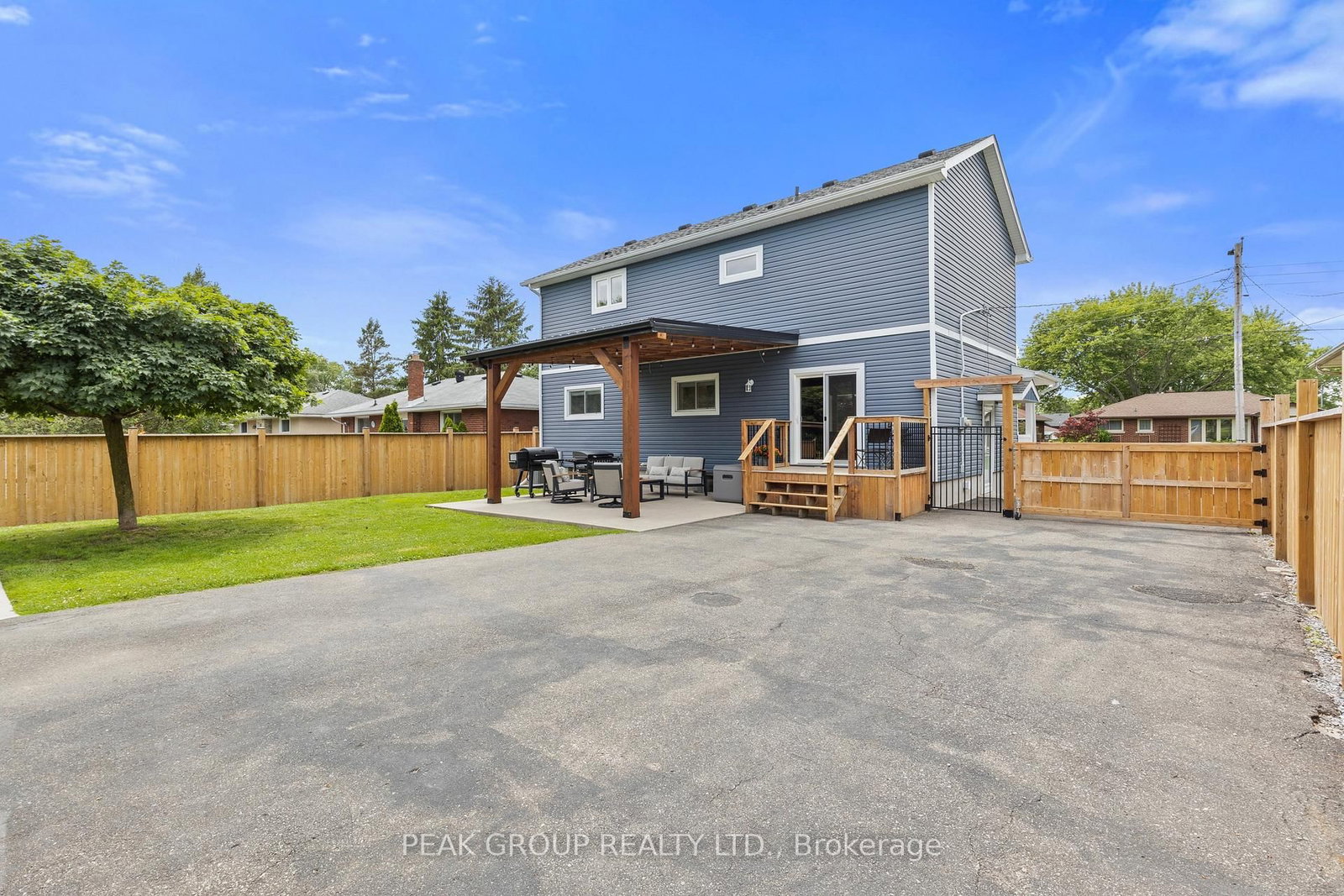 19 Bosnich Avenue • Welland, ON photo 5