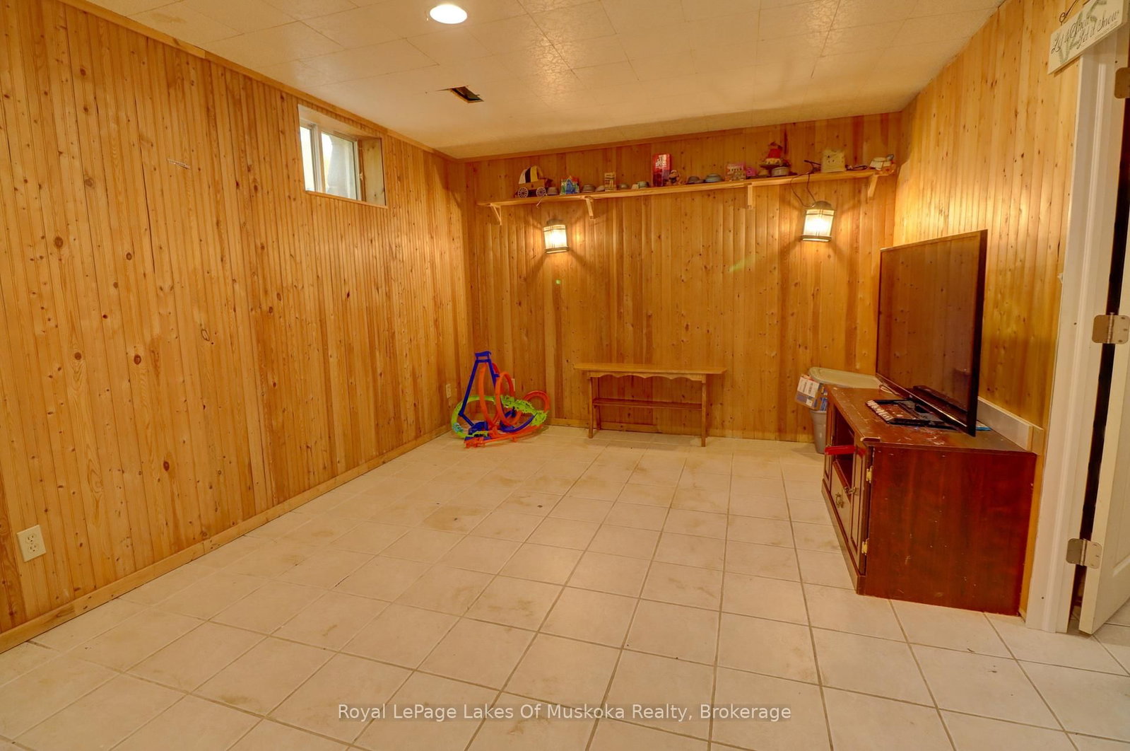 911 Deer Lake Road • Huntsville, ON photo 26