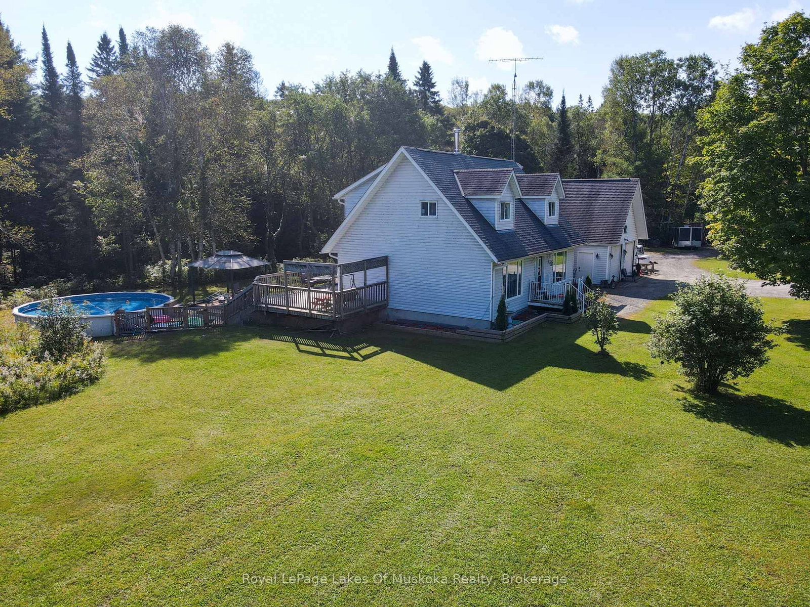 911 Deer Lake Road • Huntsville, ON photo 38