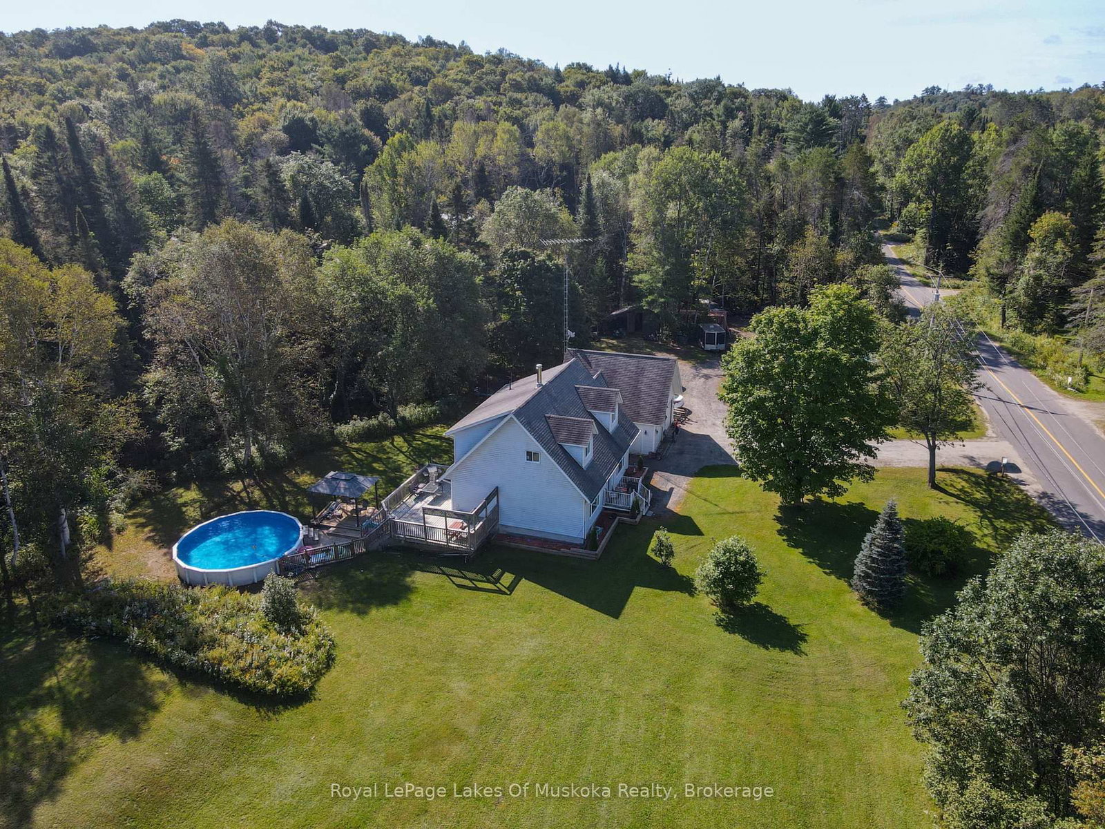 911 Deer Lake Road • Huntsville, ON photo 42