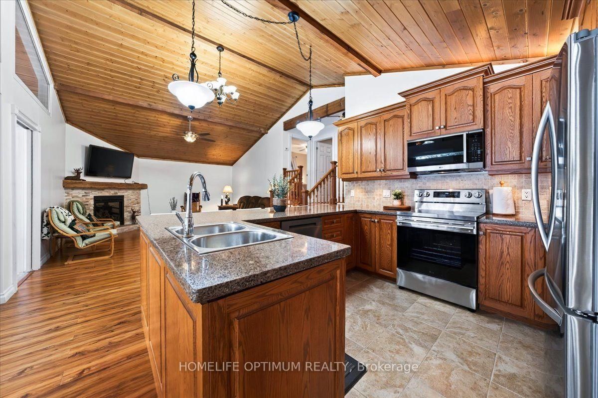 1195 Lakeshore Drive N • Bracebridge, ON photo 21