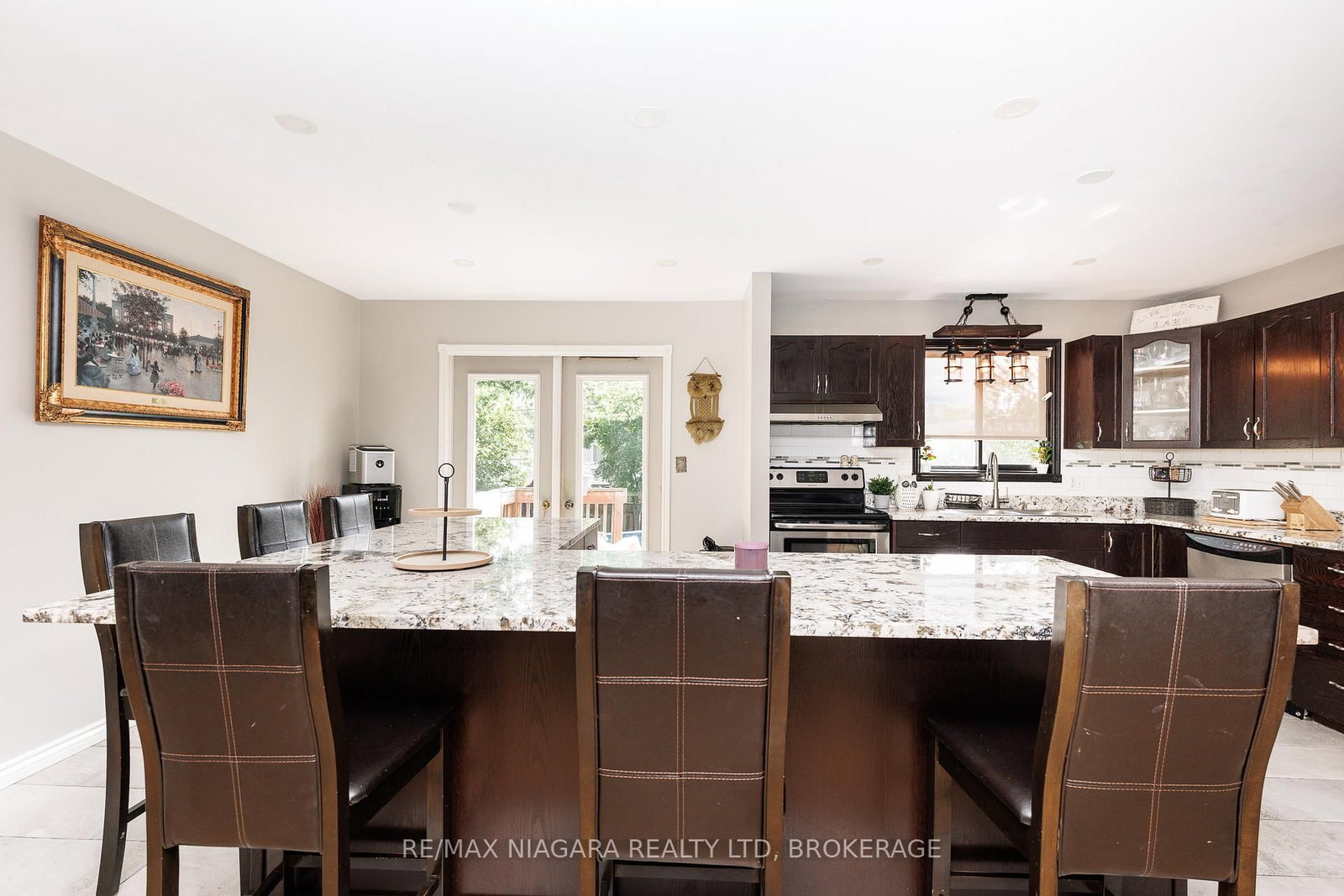 88 Pleasant Avenue N • Fort Erie, ON photo 10