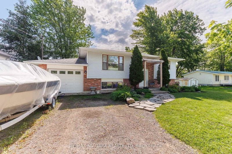 88 Pleasant Ave N photo 4
