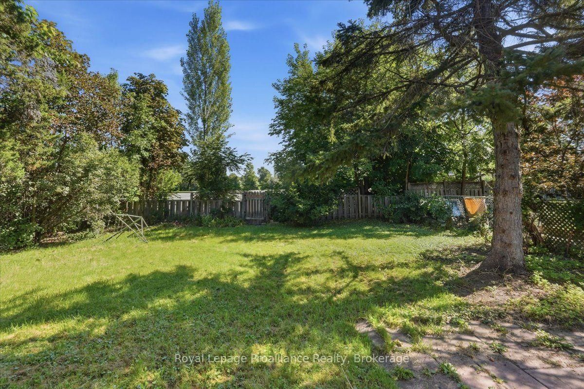 28 Kensington Crescent • Belleville, ON photo 35