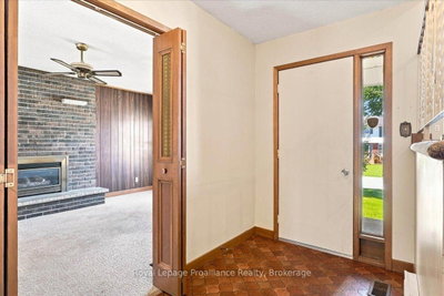 28 Kensington Crescent • Belleville, ON photo 5