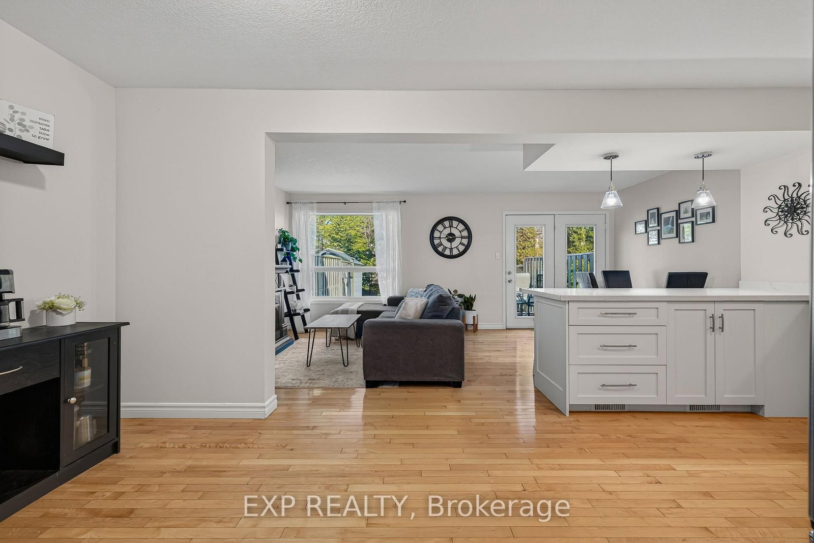 475 Annapolis Court • Waterloo, ON photo 4