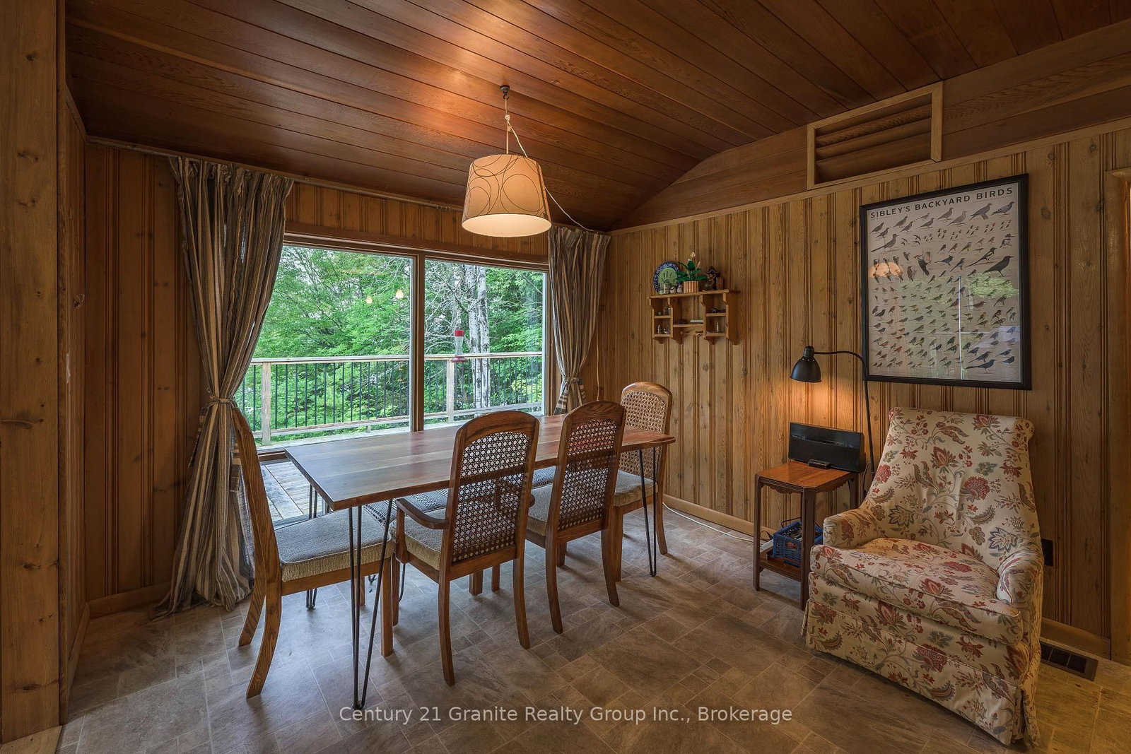 1401 Hodgson Road • Dysart et al, ON photo 18