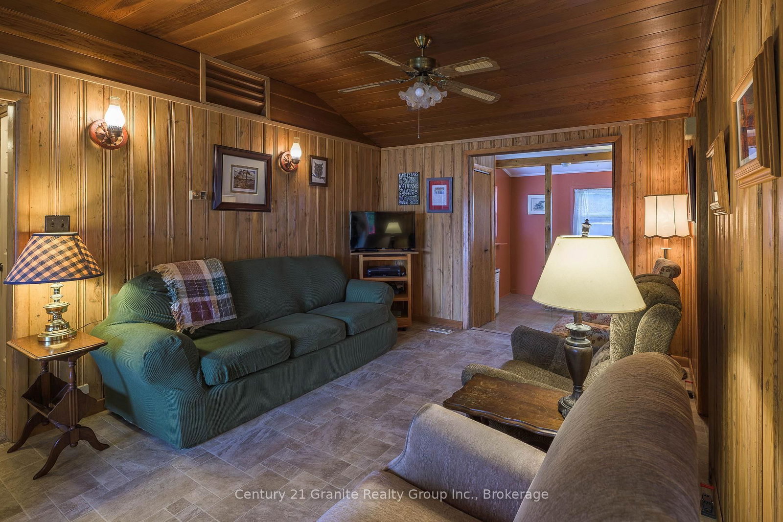 1401 Hodgson Road • Dysart et al, ON photo 25