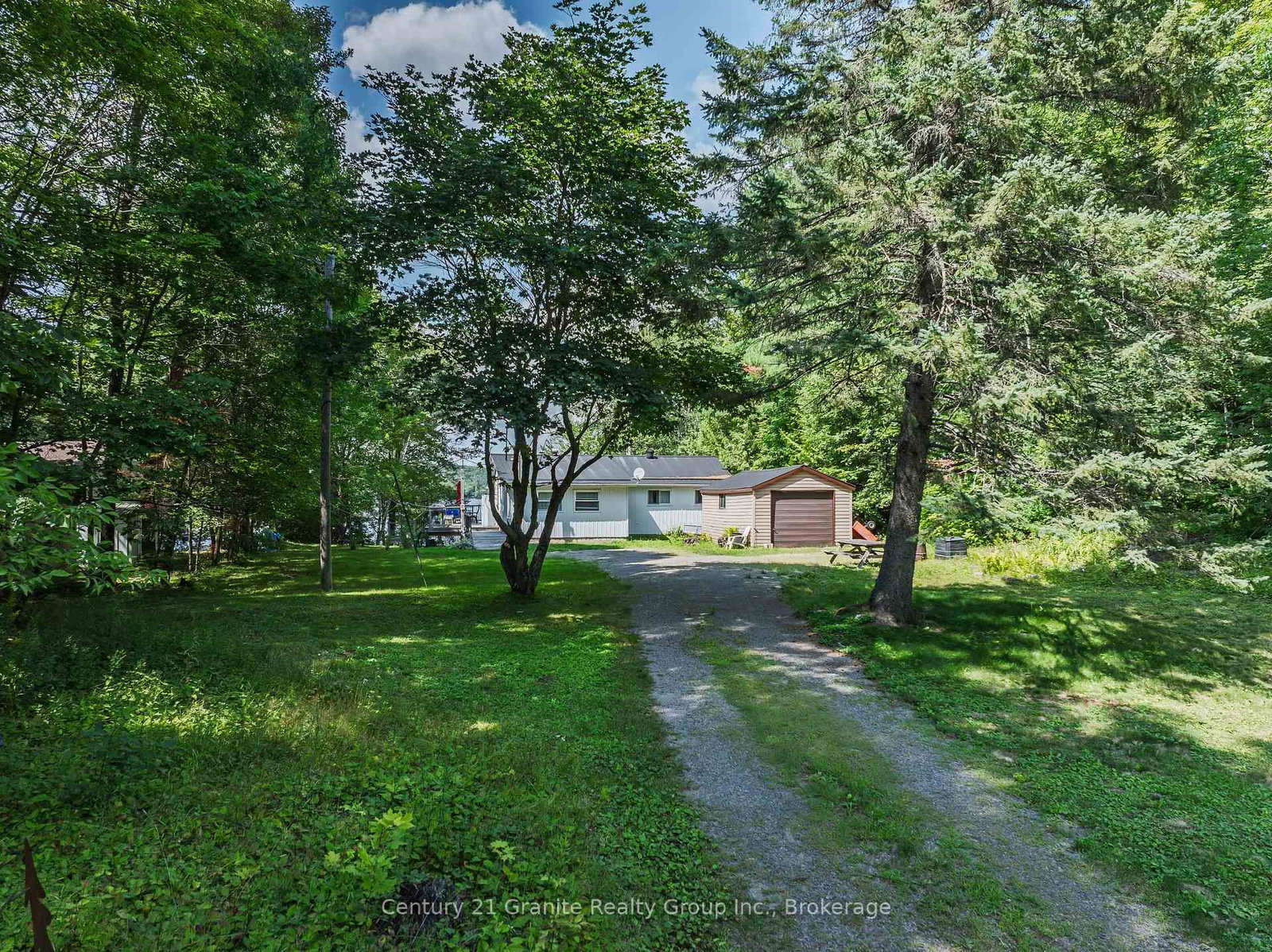 1401 Hodgson Road • Dysart et al, ON photo 37