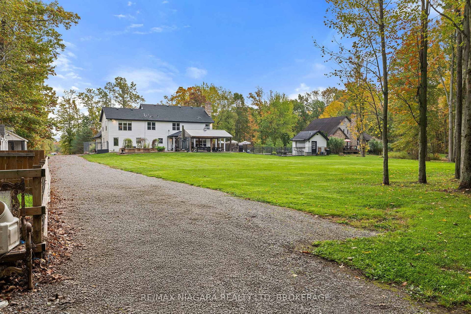 51268 Tunnacliffe Road S • Wainfleet, ON photo 4