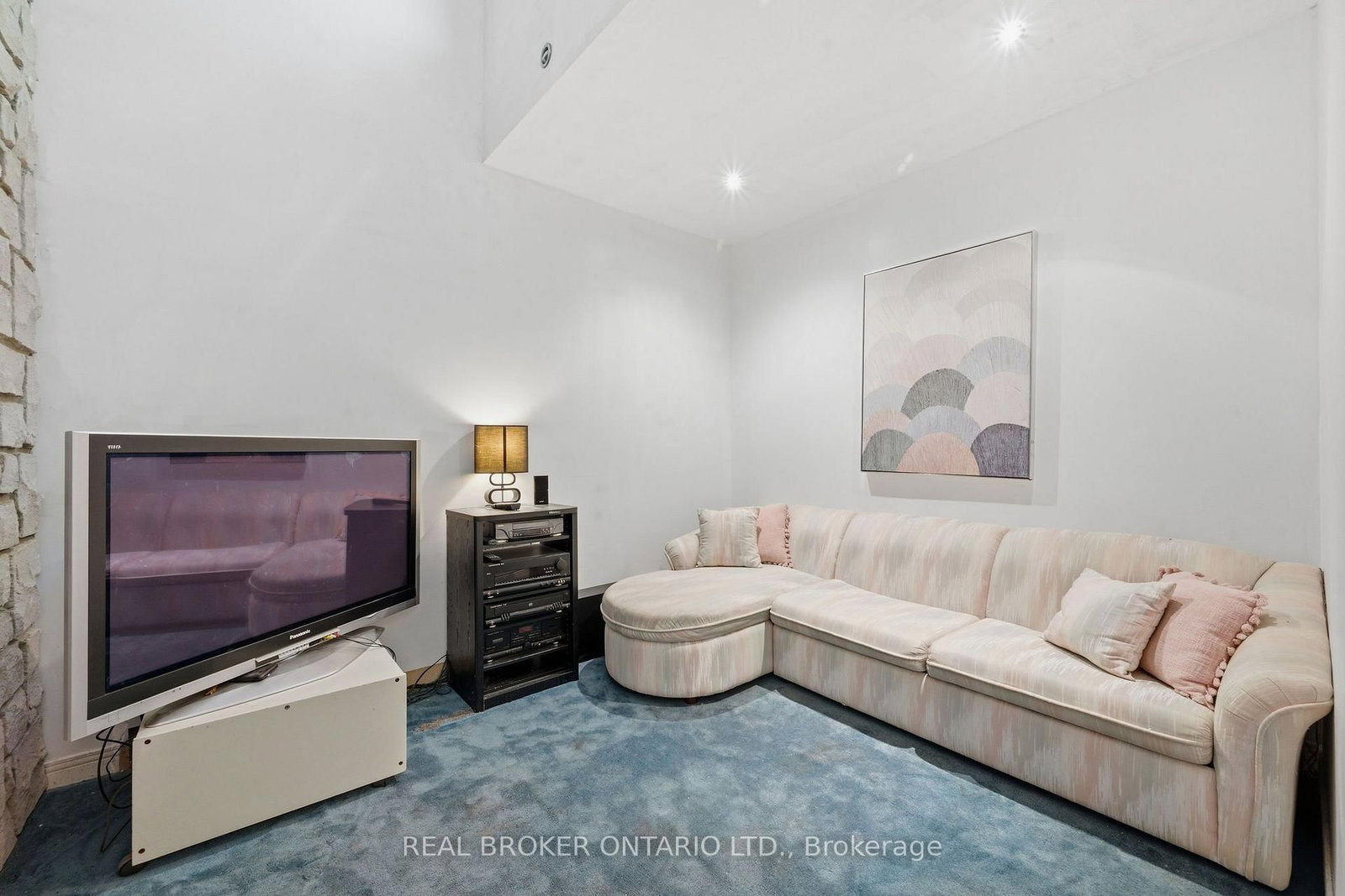 2316 French Hill Road • Ottawa, ON photo 18