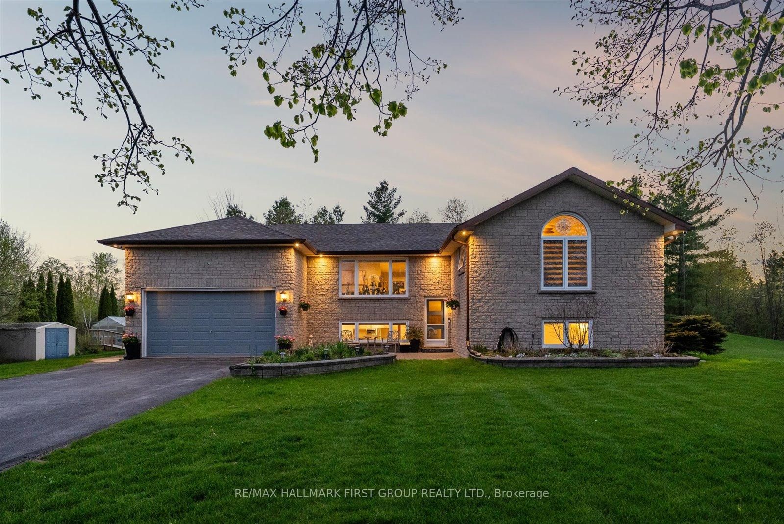 2720 Castle Hill Drive • Hamilton Township, ON photo 2