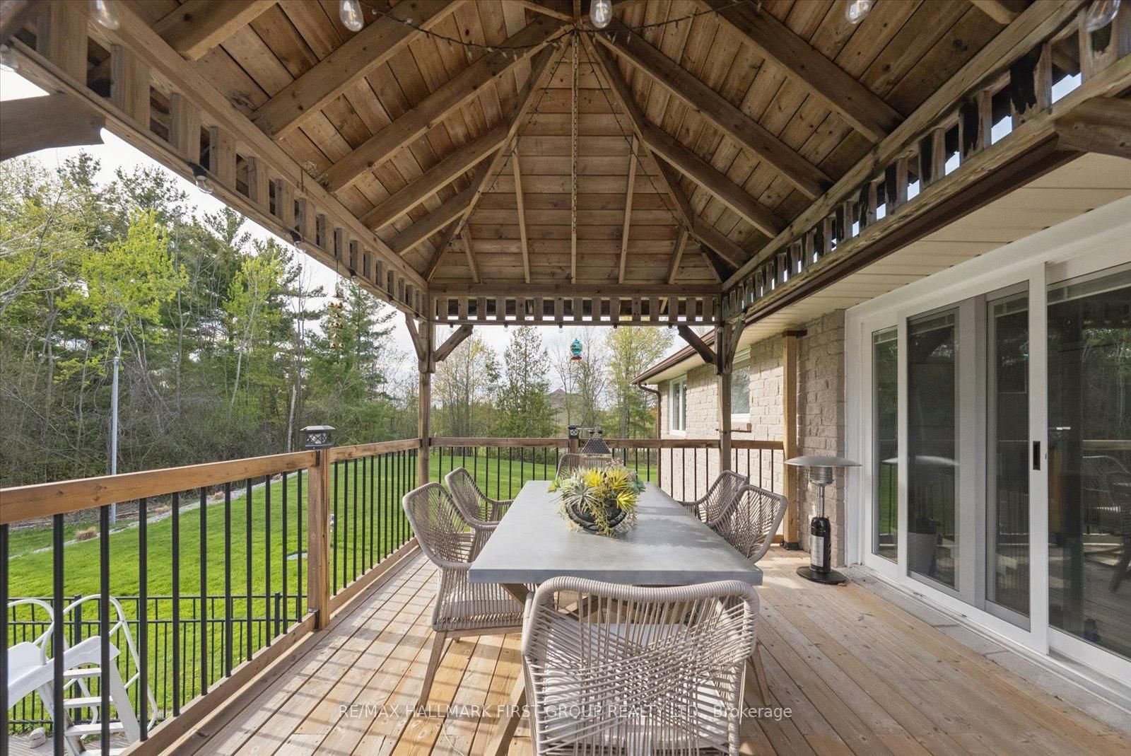 2720 Castle Hill Drive • Hamilton Township, ON photo 9