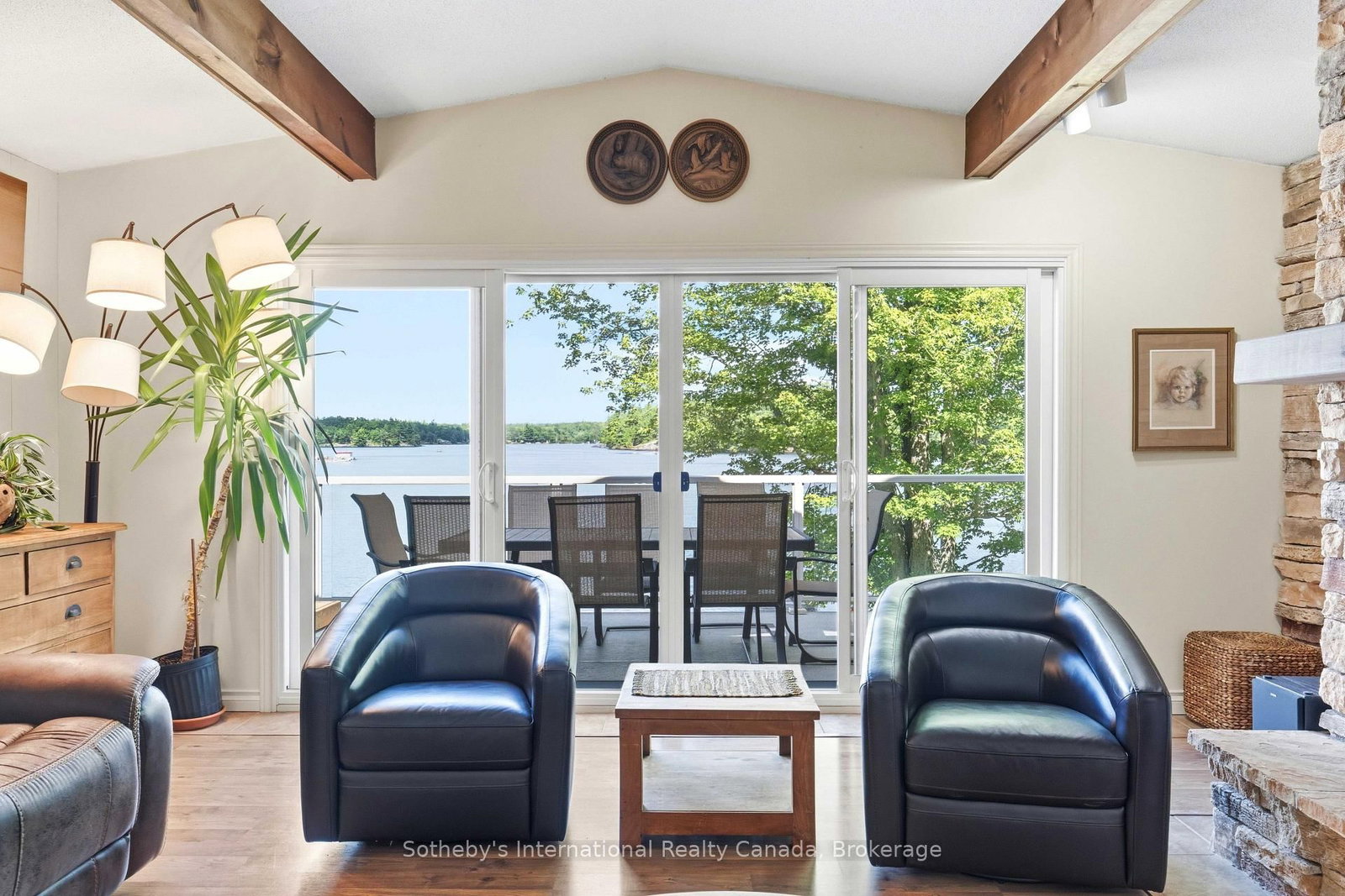 1240 North Kahshe Lake Road • #2 • Gravenhurst, ON photo 12