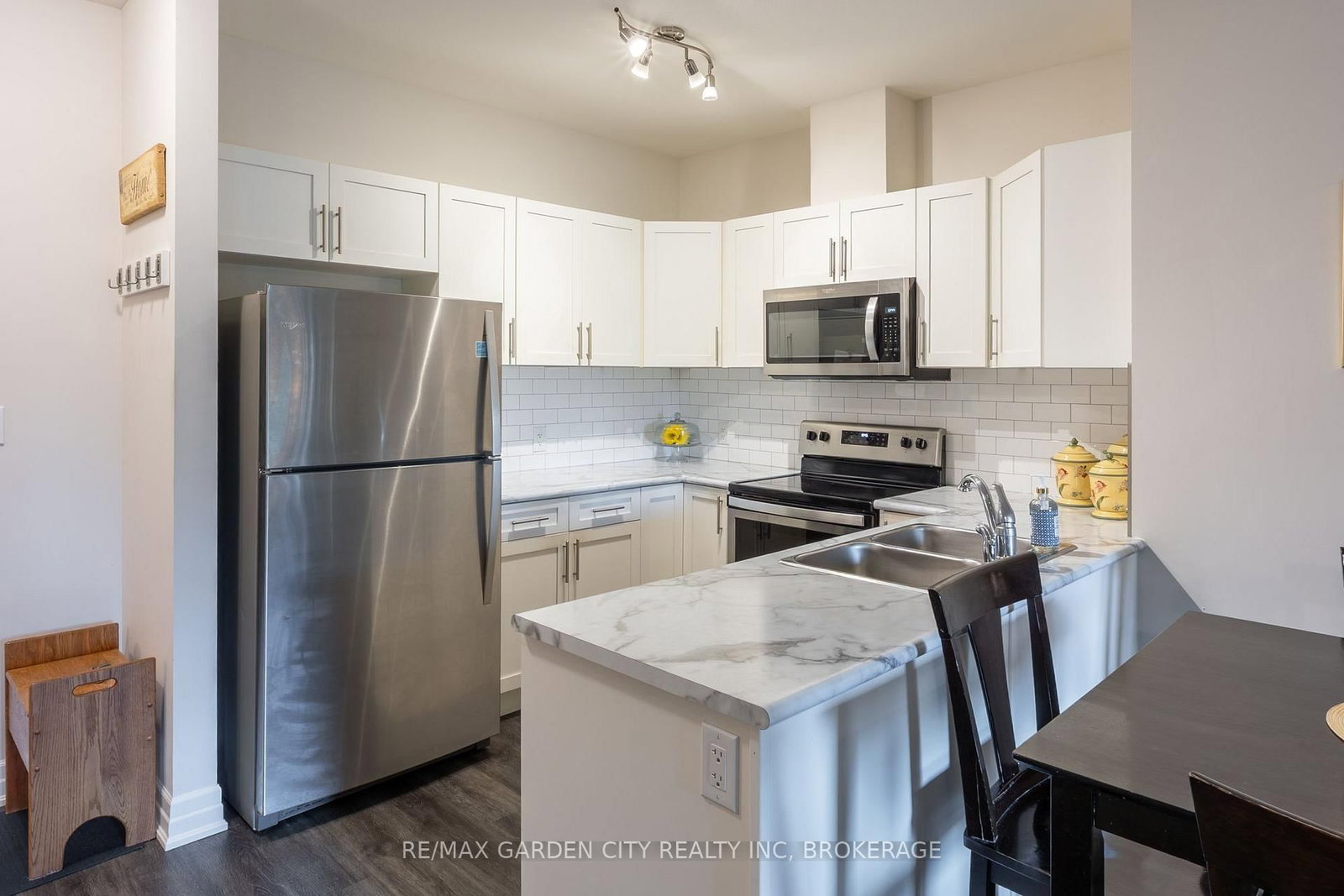 212 Lakeport Road • #303 • St. Catharines, ON photo 4