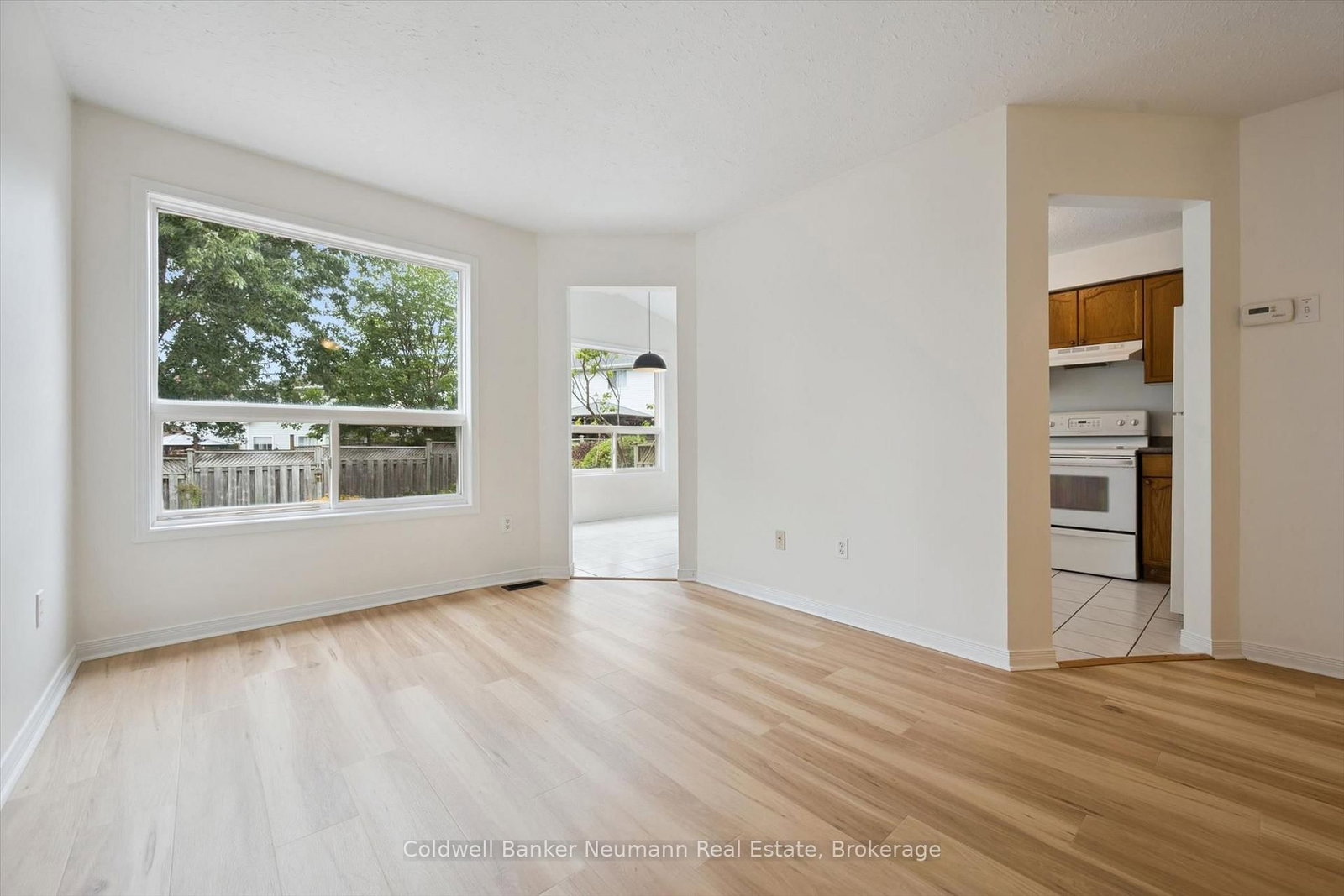24 Lee Street • Guelph, ON photo 13
