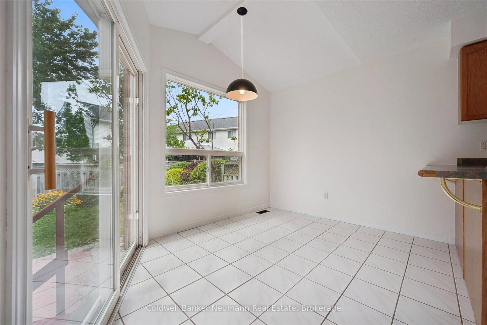 24 Lee Street • Guelph, ON photo 25