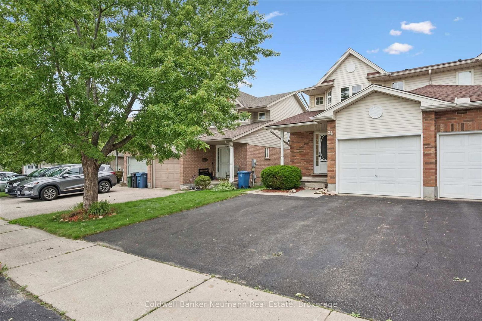 24 Lee Street • Guelph, ON photo 3