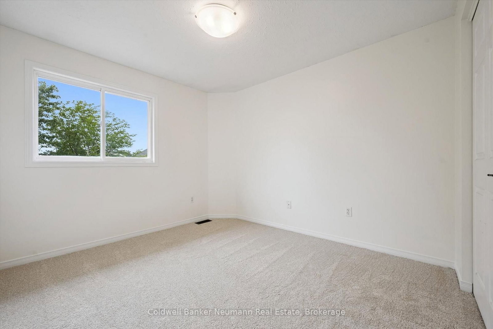 24 Lee Street • Guelph, ON photo 34