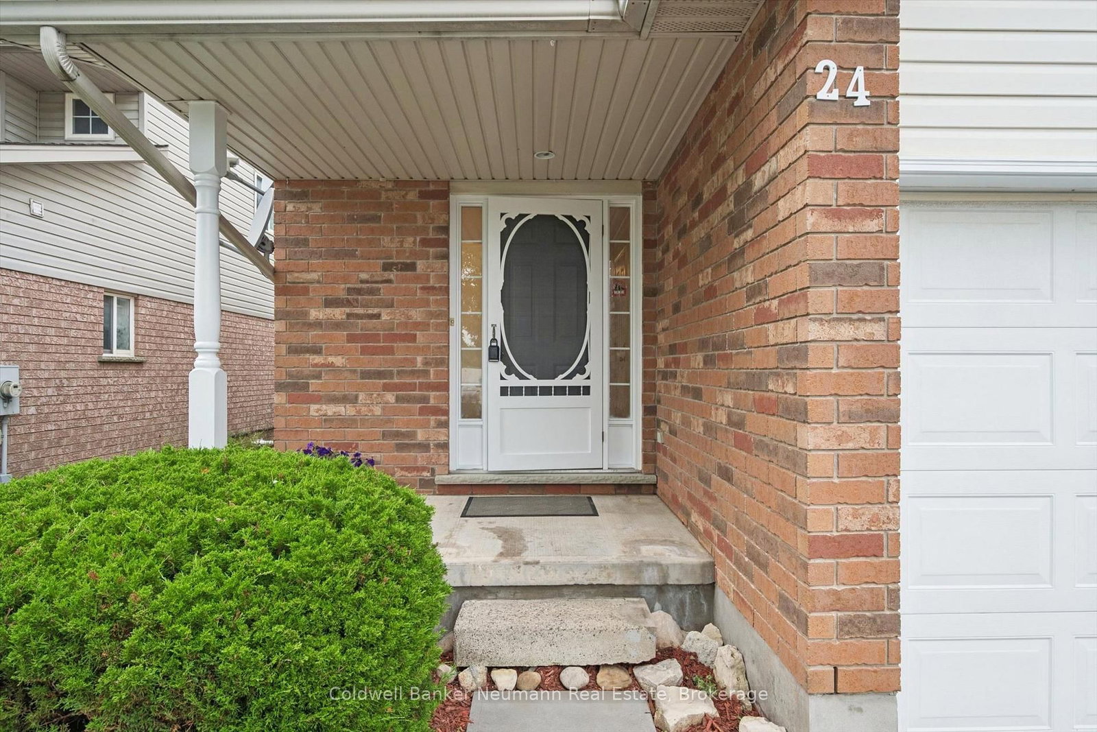 24 Lee Street • Guelph, ON photo 5