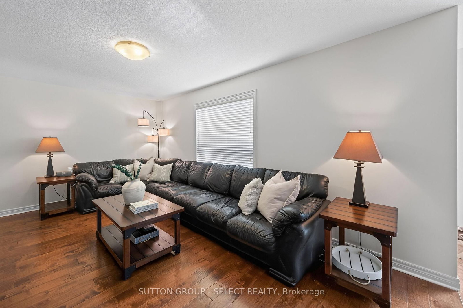 3 Fieldstone Crescent N • Middlesex Centre, ON photo 12