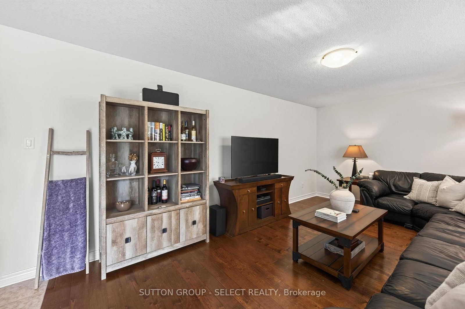 3 Fieldstone Crescent N • Middlesex Centre, ON photo 13